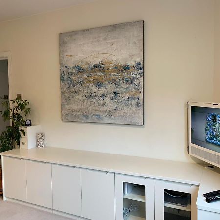 4 The Courtyard Central Windsor 2Br Extérieur photo